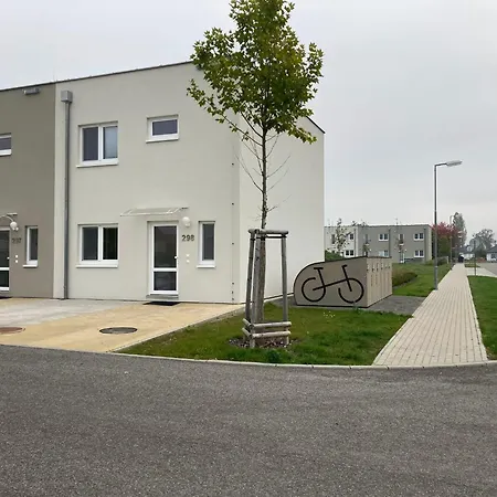 Za Zameckym Parkem Appartement *